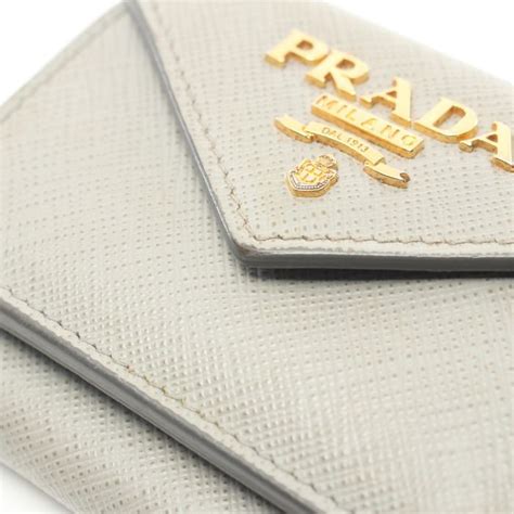 prada wallet logo.